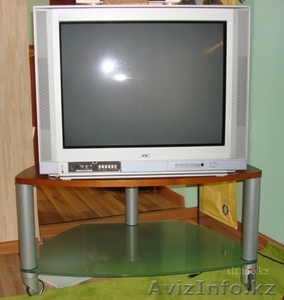 Продаётся  б/у телевизор 72 см.,  JVC  #1847