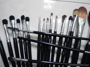 Профессиональные кисти для визажистов и любителей #7775