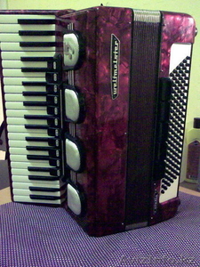 Баян,  аккордеон,  гармонь. #43618