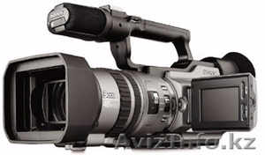 Продам проф. видеокамеру Sony VX2100E #67165