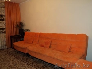 диван и 2 кресла (модерн) + шторы за 70 000 тенге. #78664