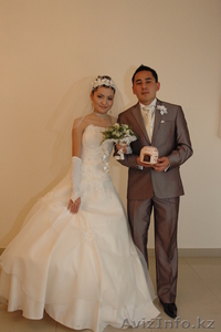 Срочно практически бесплатно продам 2 красивых свадебных  платья #146172