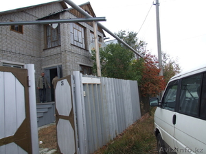 продам дом в костанае район Теплицы  уч 11 сот   три уровня  #167747