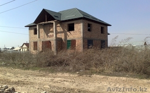 ПРОДАМ З/У,  0.1 га,  с недостроенным домом #240661