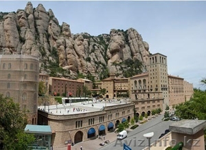 Коста Брава - Монтсеррат,  музей Дали,  Порт Авентура. Испания. Трансфер #240168