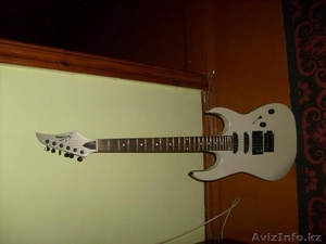 Продаю электро гитару                                                            #236994