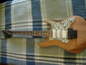 Продам электро гитару                                         #237000