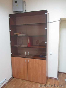 Продам офисную мебель,  шкаф+2х местный стол #270764