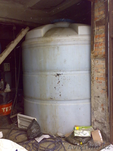 Продам вертикальную пластиковую однослойную ёмкость 10 м.куб. Днепропе #324104