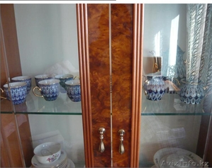 Сервант,  б/у,  состояние хорошее,  тёмно-коричневый #319891