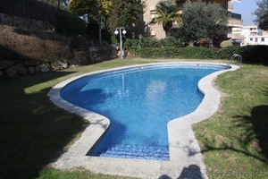 Вилла с видом на море в элитном районе города #364669