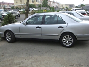 Mercedes benz 1996г серебристый 13 000$ #345674