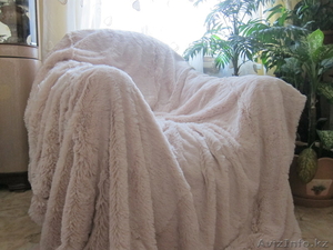 Пледы и покрывала из искуственного меха! Новинки 2011 #420008