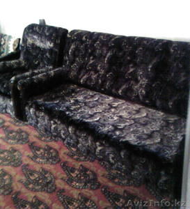 Продам мягкий уголок в спальню или гостиную в отличном состоянии #480483