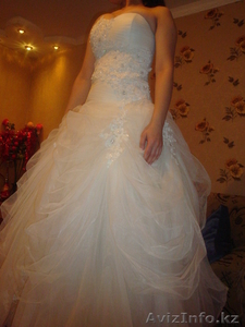 сдам свадебное платье напрока #515845