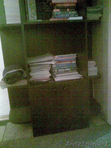 Полка черная для книг..... #495252