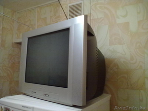 продам телевизор