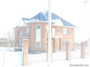 ПРОДАМ ДОБРОТНЫЙ ДВУХУРОВНЕВЫЙ ДОМ #554157