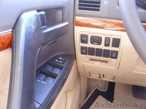 Toyota Land Cruiser 4.0 DLX 9 MT Цена 44000$  #578913