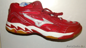 Кроссовки волейбольные \