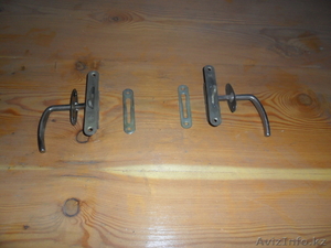 Г-образные завертки для оконных блоков #585050