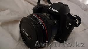 Canon EOS 5D Mark II цифровые зеркальные камеры (Skype:  kamera.dealer) #632842