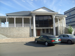 Продам особняк в Астане - 500 м2,  4 сотки земли. Оформлен под ресторан,  сауну,  м #632307