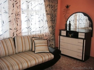 Продам шкаф-купе, комод, диван,  портьеры #667183