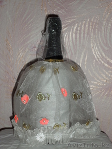 Украшения пары бутылок шампанского для молодоженов #653296