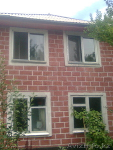 Продам дом. Без посредников. Возможен торг. Газ,  свет,  вода,  телефо #697667