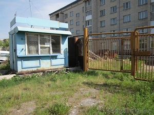 Здание из бетона и кирпича #712267