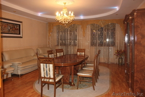 Продам коттедж,  удобное расположение,  все есть.  #726255