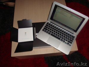 Apple MacBook (MA700LL/A) Mac Notebook...$500 #733145