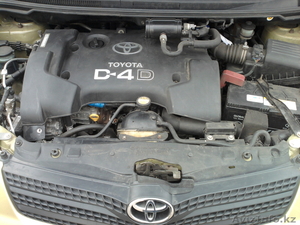 Тойота корола Версо #720468