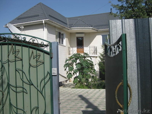 Дом 3 уровня,  134 кв.м,  6 соток. 2009 г. п. Акжар #745878