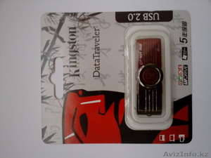 Продам флэшку Kingston 8Gb #760760