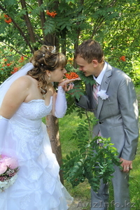 Видеооператор в Усть-Каменогорск,  фотограф,  монтаж красочного фильма #597685