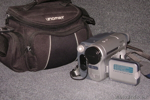 Продам видеокамеру SONY #771205