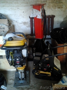 Вибротрамбовка,  виброплита Bomag,  Гидромолот #805592