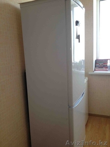 Продам холодильник Indesit в отличном состоянии,  с гарантией,  са #800989