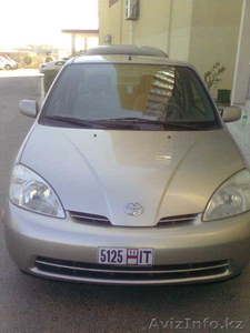 TOYOTA PRIUS 2002 #805220