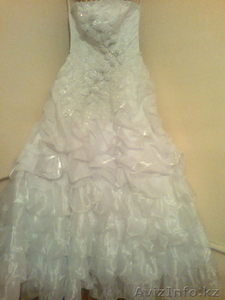 ПРОДАЮ СРОЧНО свадебное платье+ перчатки #812288