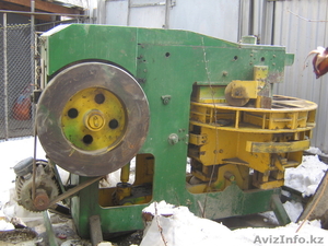 СТАНОК ПОЛУСУХОГО ПРЕССОВАНИЯ КИРПИЧА. #801536