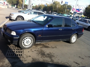 Продам BMW 320i АКПП японец 1992 года. Налог уплачен,  тех осмотр пройден. Тачка  #801545