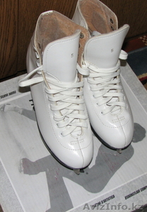 продаю коньки фигурные женские #812663