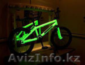 светящиеся и самосвеящаяся краска от компаний 