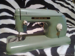 Ретро швейная машинка *Ржев* #847546