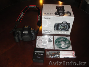 Canon EOS 5D Mark II 21MP DSLR Camera #848475