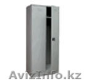 Офисные шкафы для одежды металлические. #833759