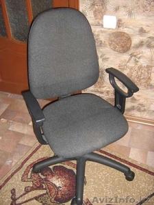 ПРОДАМ СТОЛ КОМПЬЮТЕРНЫЙ  #859487